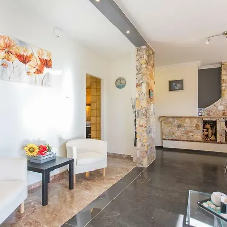 Modern At The * Sounion